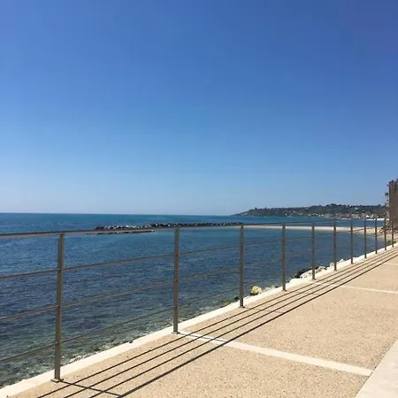Mare Azzurro شقة